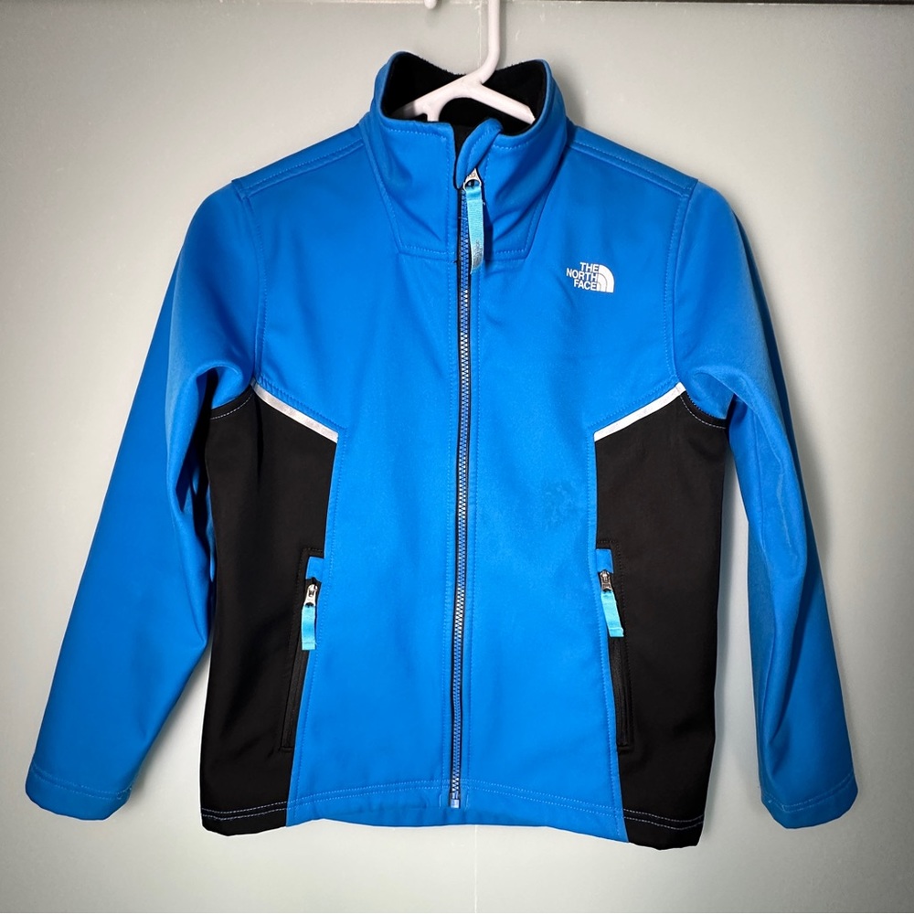 The North Face boy’s Apex Bionic Jacket 
size: M 10/12